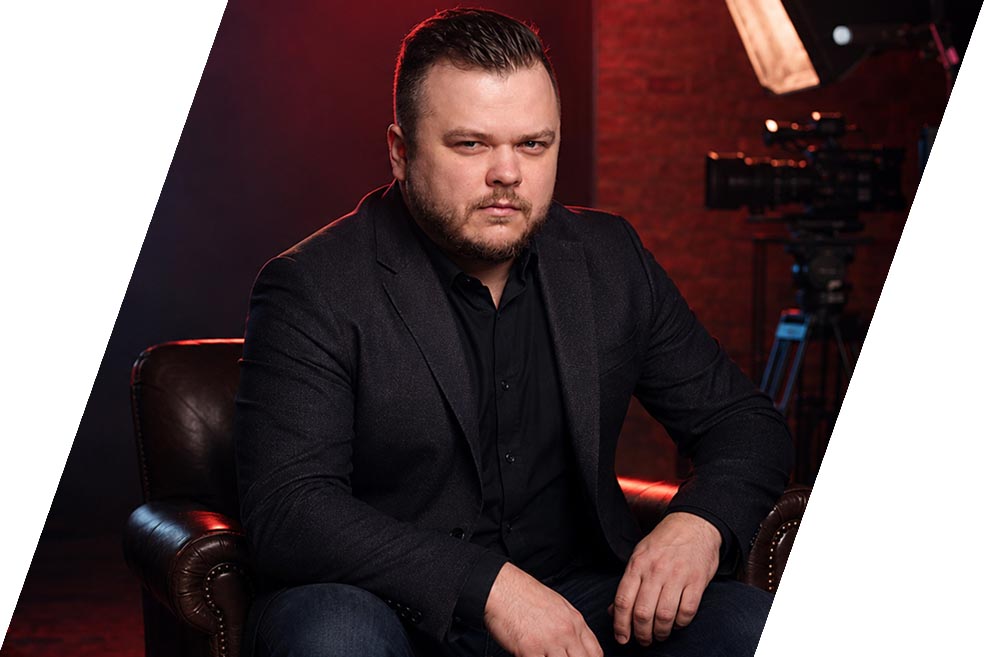 Владимир Кривов на съёмочной площадке шоу «Игроки»